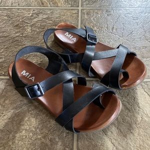 Mia Sandals